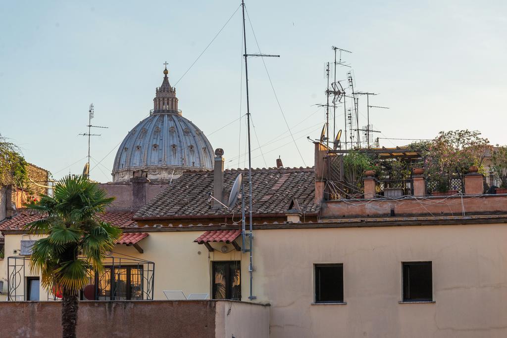 La Porta Rossa Di Borgo - Vatican Luxury Suite Rome Bilik gambar